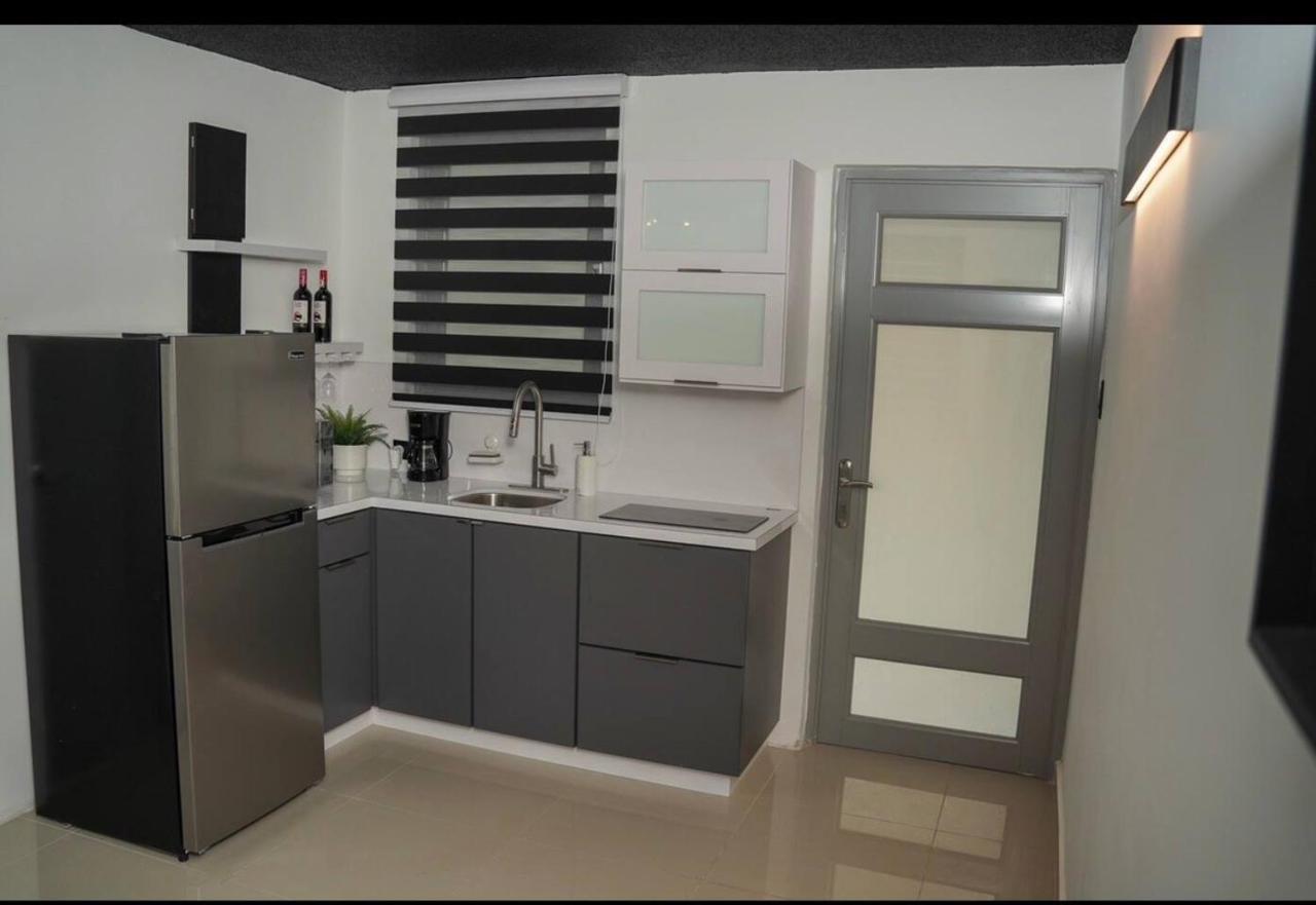 North Breeze Guest House 2 Toa Baja Екстер'єр фото